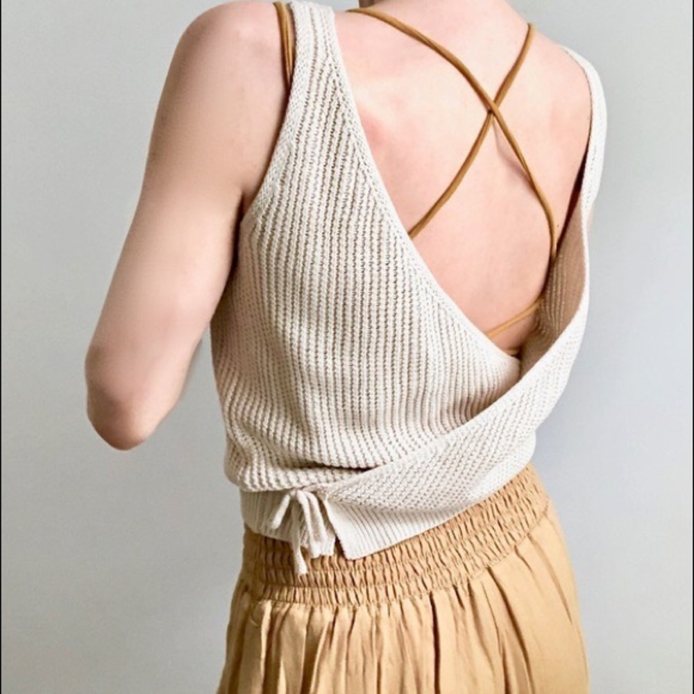MOON & MADISON Pink Wrap Sweater Vest